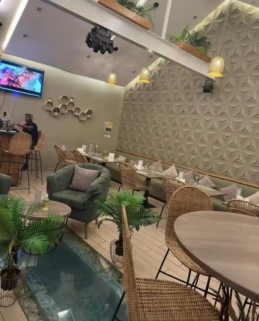 Mamma Mia Lounge