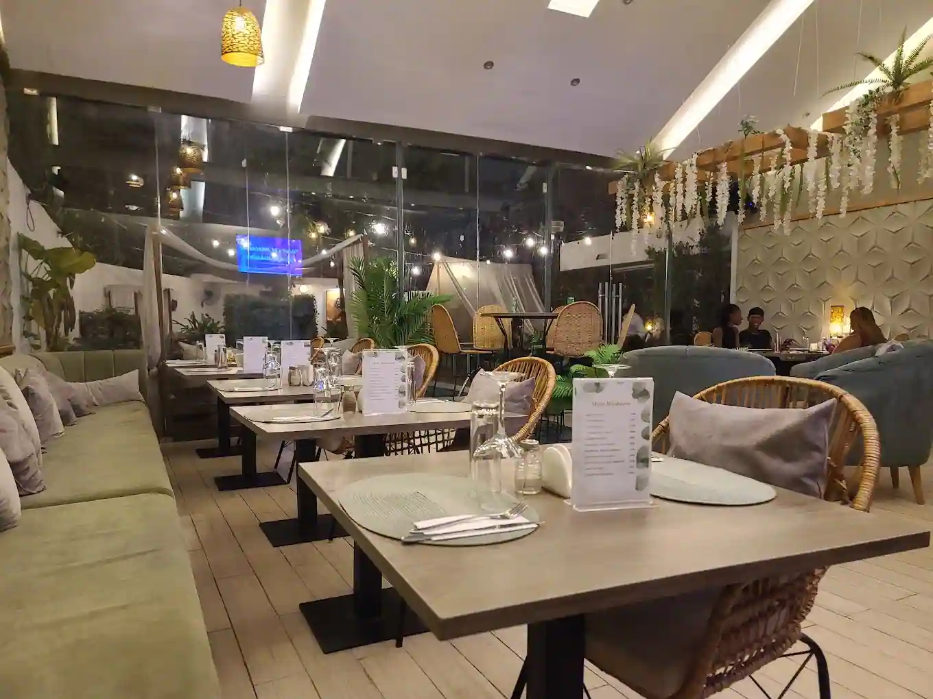 Mamma Mia Lounge