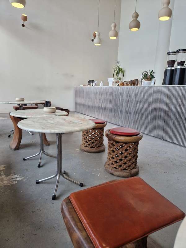 Café Continent – Square Center