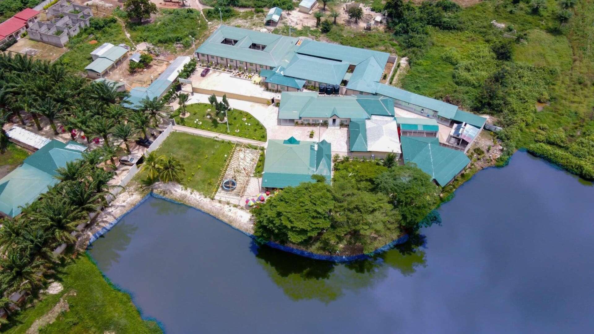 Complexe Hôtelier Les Jardins du Beki