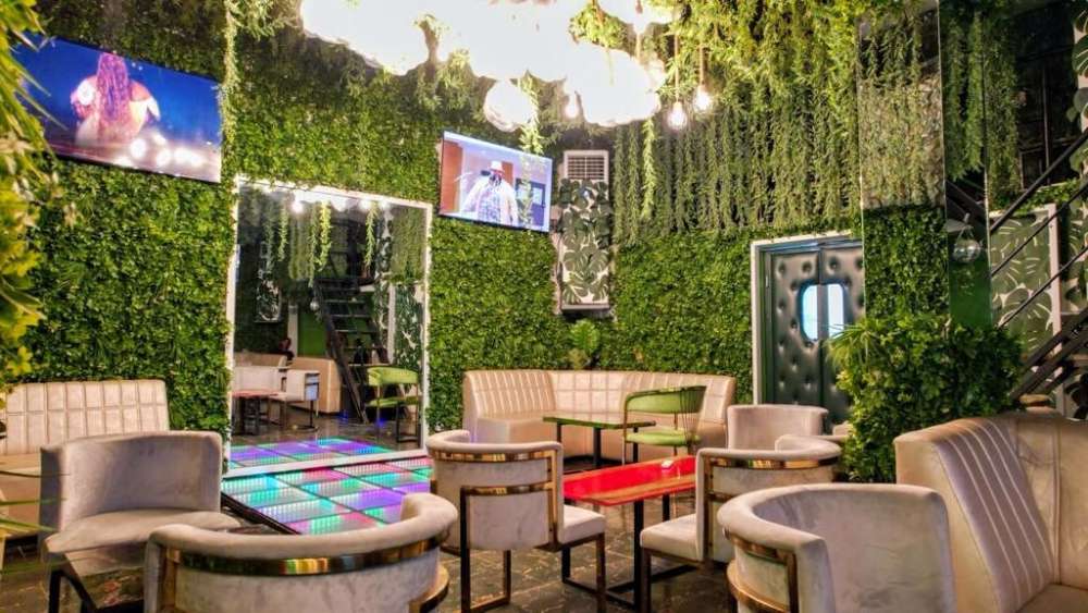 Green Forest Lounge Bar